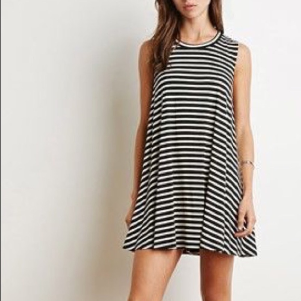 NWOT Black & White Striped Sleeveless Mini Dress
